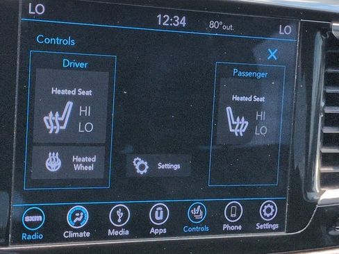 Used 2019 Chrysler Pacifica Touring-L w/ Premium Audio Group FWD image 22