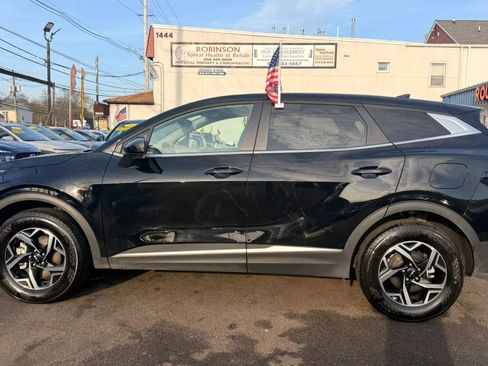 Used 2025 Kia Sportage LX AWD/4WD image 10