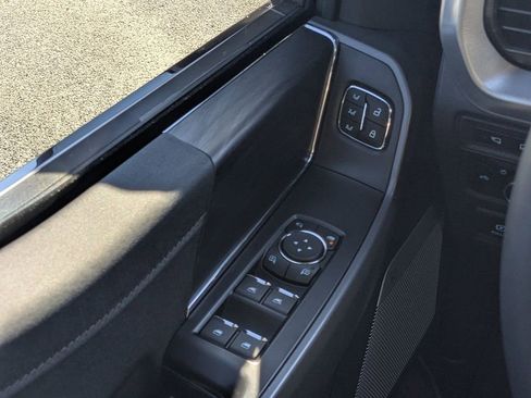 Used 2024 Ford F150 Lariat w/ FX4 Off-Road Package image 18