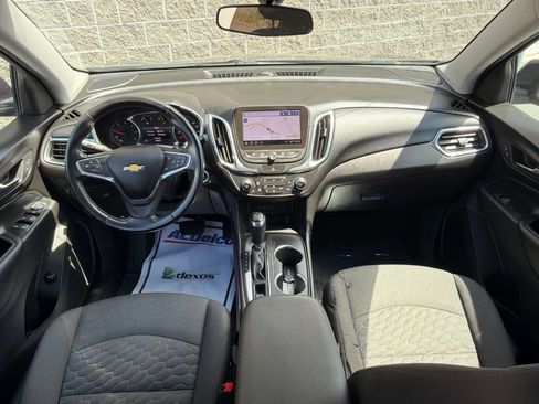 Used 2019 Chevrolet Equinox LT w/ Sun & Navigation Package AWD/4WD image 10