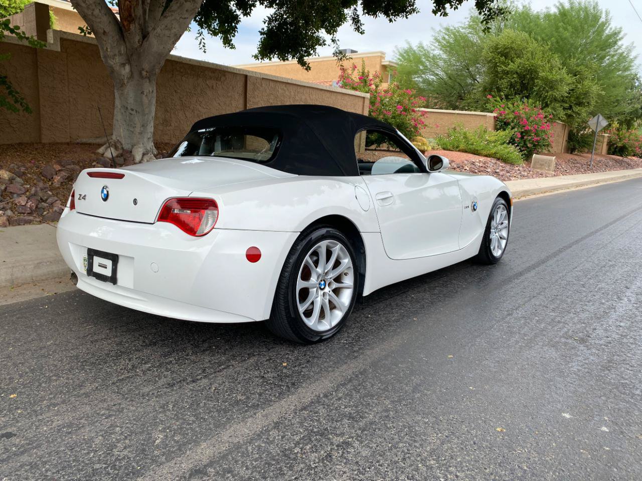 Used 2008 BMW Z4 3.0i RWD image 6