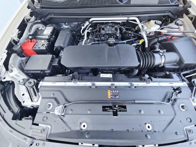 New 2026 Chevrolet Colorado ZR2 w/ Technology Package AWD/4WD image 20