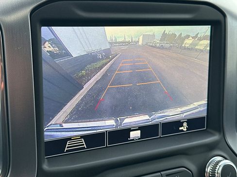 Used 2020 GMC Sierra 1500 SLT w/ SLT Premium Package image 19