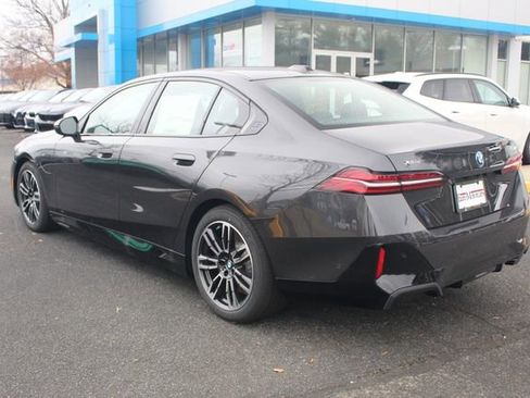 New 2026 BMW 550e xDrive w/ Executive Package image 6