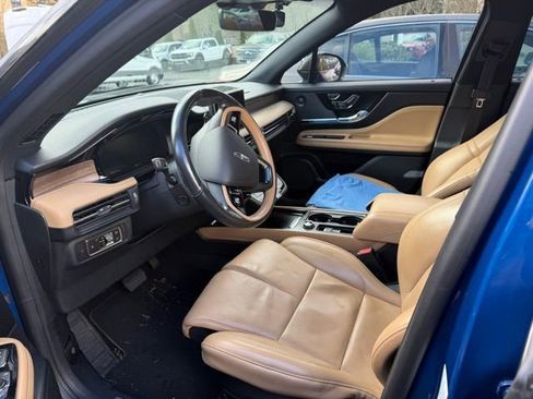 Used 2020 Lincoln Corsair Reserve w/ Equipment Group 202A image 2