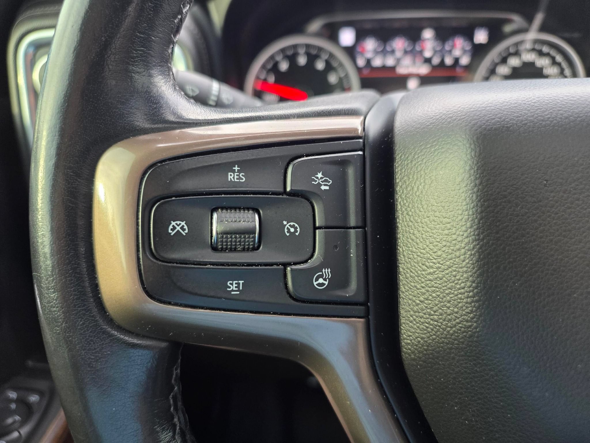 Used 2021 Chevrolet Silverado 1500 High Country w/ Technology Package AWD/4WD image 23