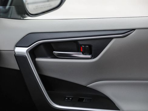 New 2025 Toyota RAV4 XLE image 23