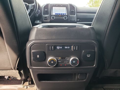 Used 2020 Ford Expedition Limited RWD image 32