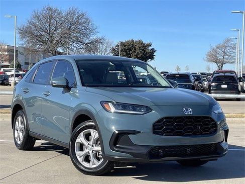 Certified 2025 Honda HR-V LX image 2