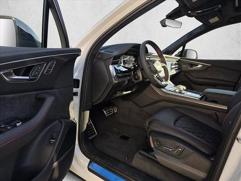 New 2026 Audi SQ7 Prestige image 14