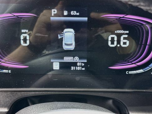 Used 2024 Kia Sportage EX FWD image 19