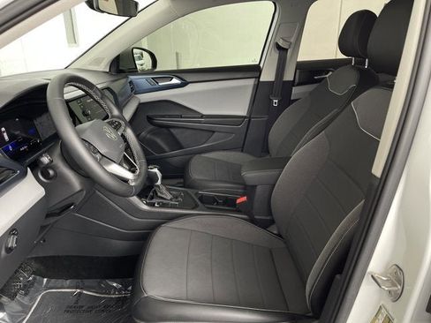 Used 2023 Volkswagen Taos SE image 14