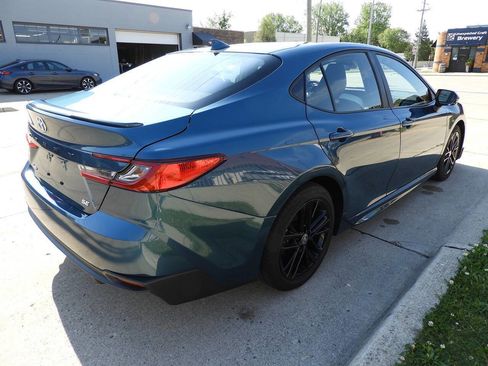 Used 2025 Toyota Camry SE FWD image 10