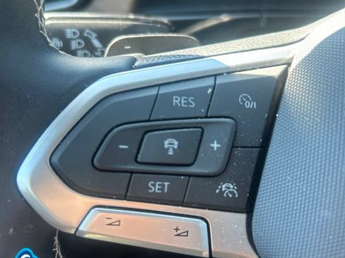 Used 2024 Volkswagen Atlas SE AWD/4WD image 22