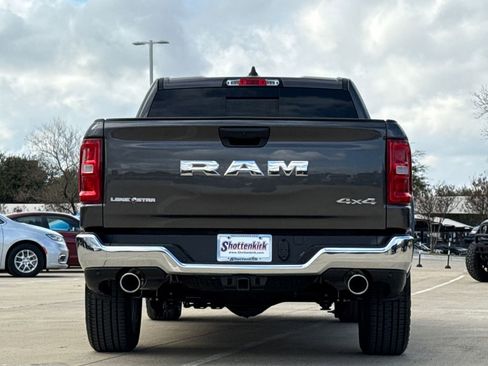 New 2026 RAM 1500 4x4 Crew Cab image 8