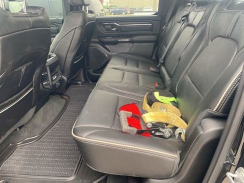 Used 2022 RAM 1500 Limited w/ Body-Colour Bumper Group AWD/4WD image 9