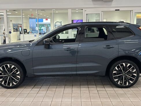 New 2026 Volvo XC60 T8 Ultra w/ Climate Package AWD/4WD image 8
