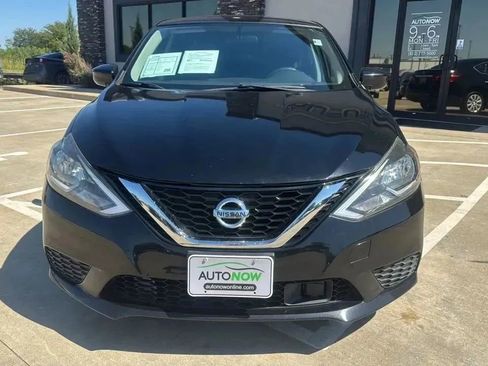 Used 2019 Nissan Sentra S image 9