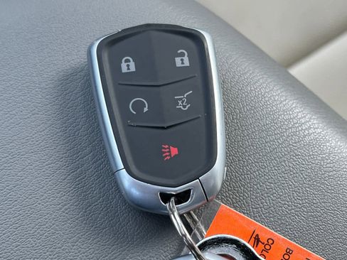 Used 2022 Cadillac XT6 Premium Luxury w/ Technology Package image 28