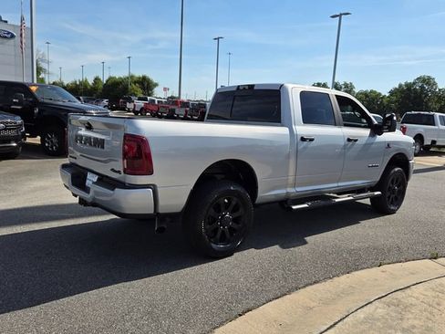 Used 2026 RAM 2500 Big Horn AWD/4WD image 12