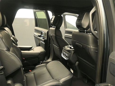 New 2026 Ford Expedition Platinum image 16
