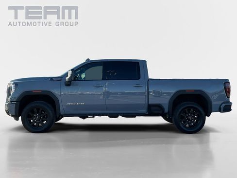 Used 2025 GMC Sierra 2500 AT4 w/ AT4 Premium Plus Package image 4