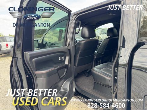 Used 2021 Nissan Titan PRO-4X w/ Pro-4x Convenience Package image 12