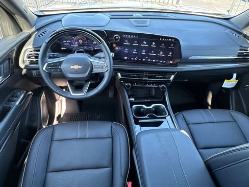 New 2026 Chevrolet Traverse High Country w/ LPO, Floor Liner Package image 25