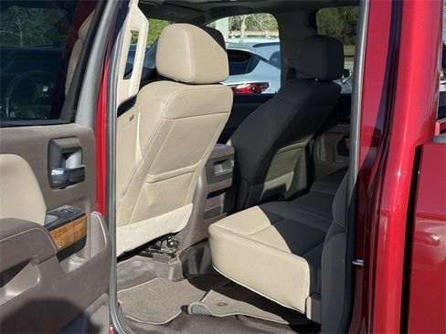 Used 2018 GMC Sierra 1500 SLT image 30