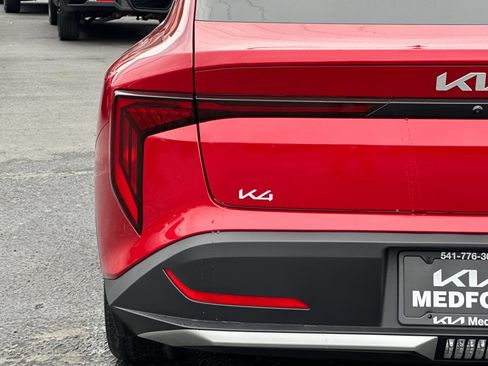New 2025 Kia K4 LXS image 25