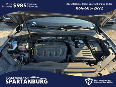 Used 2023 Volkswagen Tiguan SE image 11