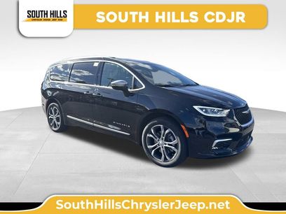 New 2026 Chrysler Pacifica Pinnacle