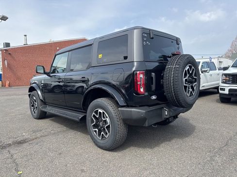 New 2026 Ford Bronco Outer Banks image 4