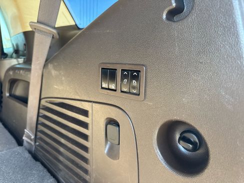 Used 2019 GMC Yukon Denali w/ Denali Ultimate Package image 15