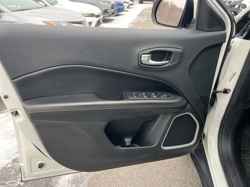 Used 2018 Jeep Compass Latitude w/ Popular Equipment Group image 22