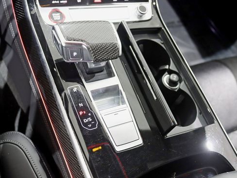 Used 2022 Audi S8 w/ S8 Comfort Plus Package image 28