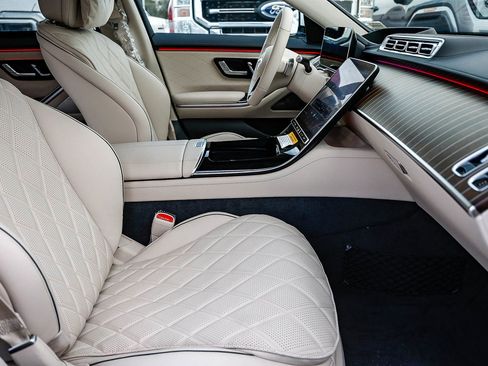 New 2026 Mercedes-Benz S 580 4MATIC Sedan image 17