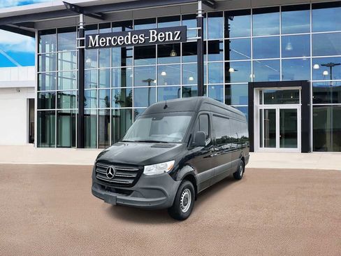 Used 2023 Mercedes-Benz Sprinter 2500 image 1