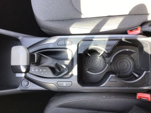 Used 2025 Kia K4 FWD image 33
