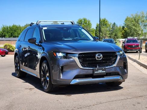 Used 2024 MAZDA CX-90 Plug-In Hybrid w/ Premium Pkg AWD/4WD image 4