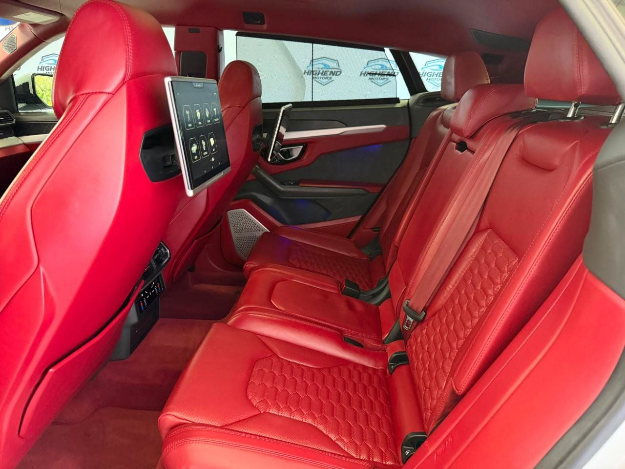 Used 2020 Lamborghini Urus AWD/4WD image 22