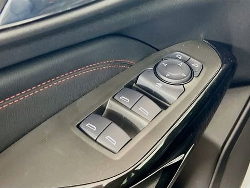 Used 2024 Chevrolet Trax RS w/ Sunroof Package image 16