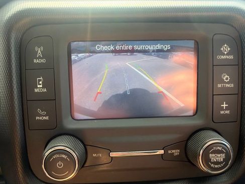 Used 2019 Jeep Wrangler Unlimited Sport S AWD/4WD image 17