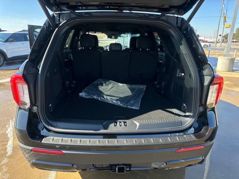 New 2026 Ford Explorer ST-Line w/ Premium Package image 23