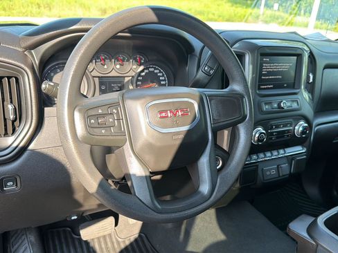 Used 2024 GMC Sierra 1500 Pro w/ Graphite Edition AWD/4WD image 17