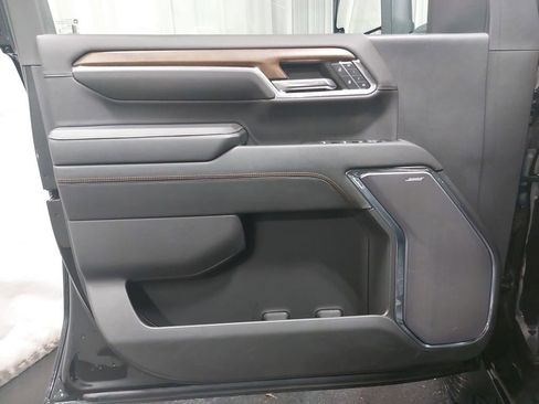 Used 2024 Chevrolet Silverado 3500 High Country w/ High Country Premium Package AWD/4WD image 27