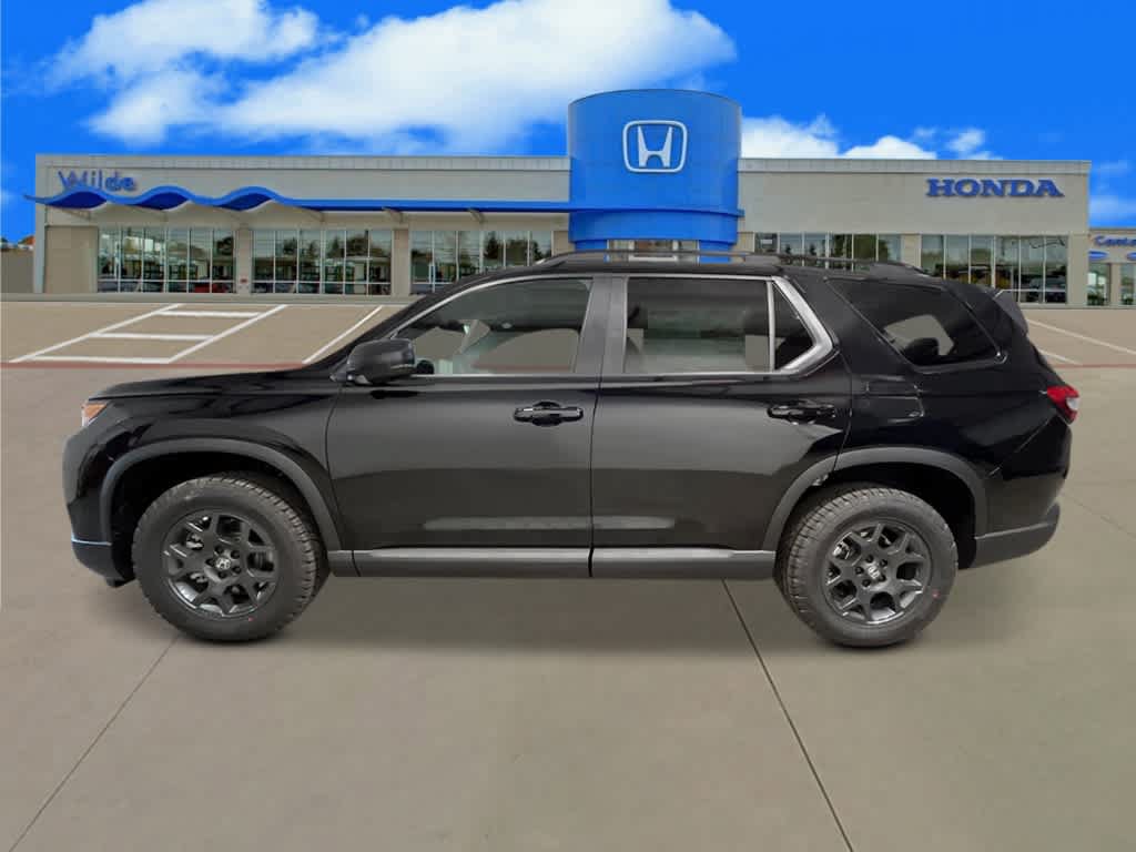 New 2026 Honda Pilot TrailSport image 2