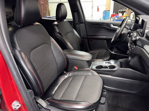 Used 2024 Ford Escape ST-Line AWD/4WD image 21