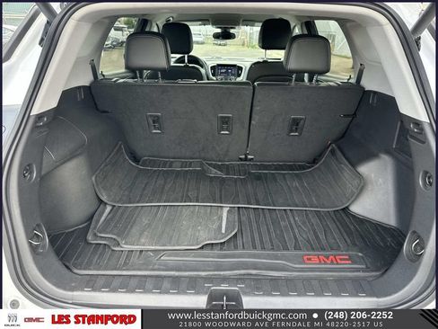Used 2023 GMC Terrain SLT AWD/4WD image 11