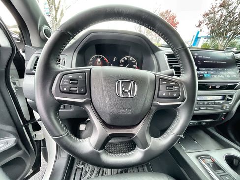 Used 2025 Honda Ridgeline RTL image 11